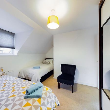 독서 Cheerful 5-Bdr/3-Bath House W/ Free Parking 빌라 외부 사진