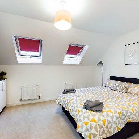 독서 Cheerful 5-Bdr/3-Bath House W/ Free Parking 빌라 외부 사진