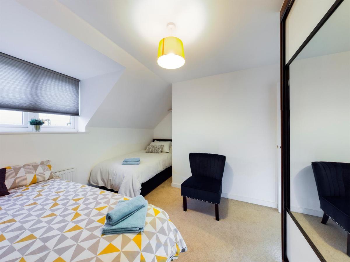 독서 Cheerful 5-Bdr/3-Bath House W/ Free Parking 빌라 외부 사진