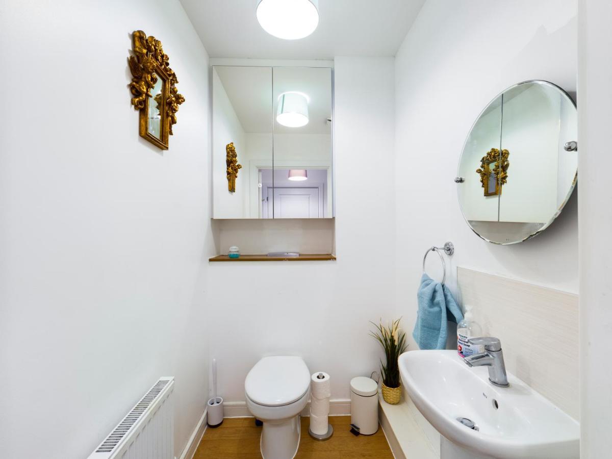 독서 Cheerful 5-Bdr/3-Bath House W/ Free Parking 빌라 외부 사진